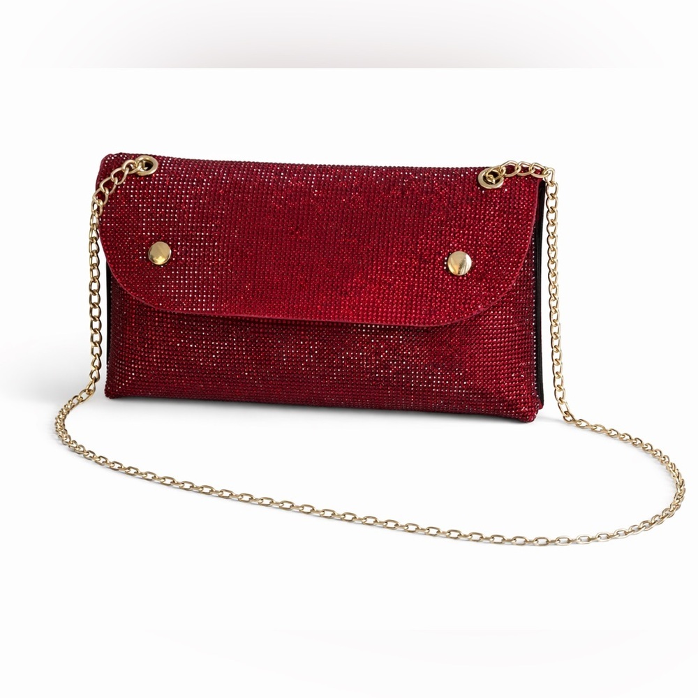 Elegant Red Clutch with Gold Chain